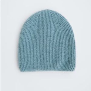Zara Blue Ribbed Beanie